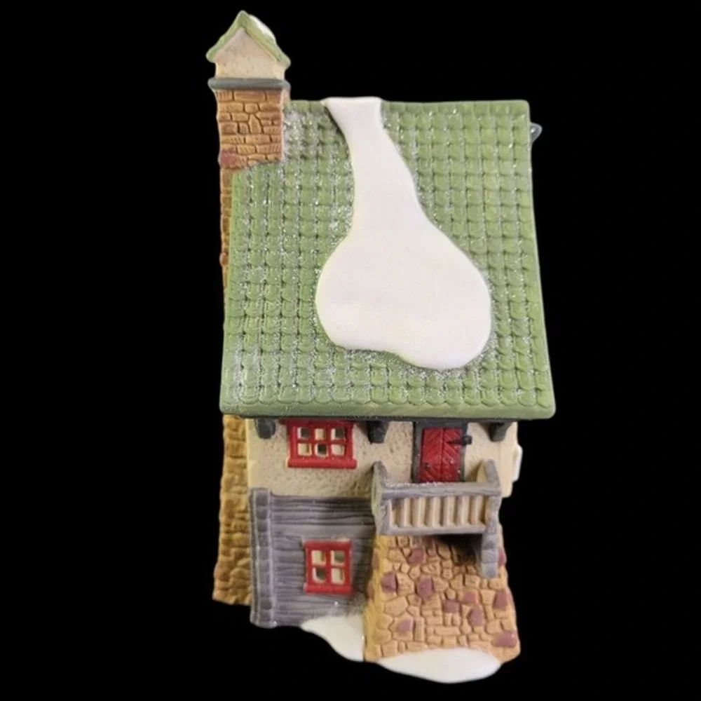 Department 56 Elf Elves Bunkhouse North Pole Series Village Dept 56 Vtg NO LIGHT